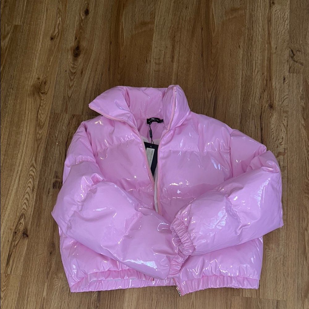 Pretty Little Things Pink Puffer Jacket NWT - Picture 4 of 5
